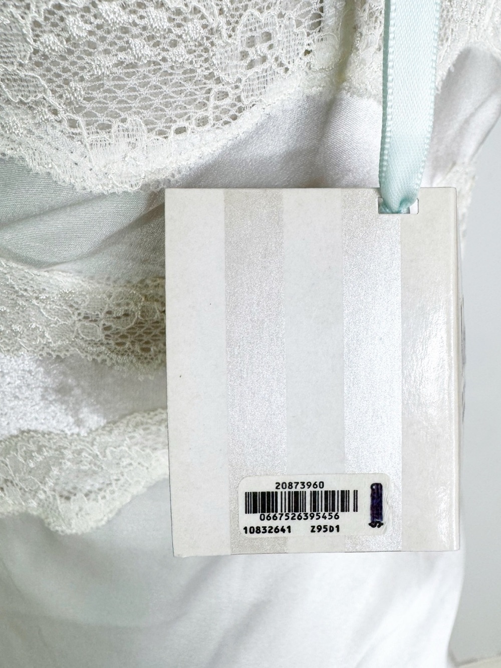 NWT Victoria's Secret "I Do" Bridal White Satin Lace Cutout Chemise Size S - Picture 9 of 9